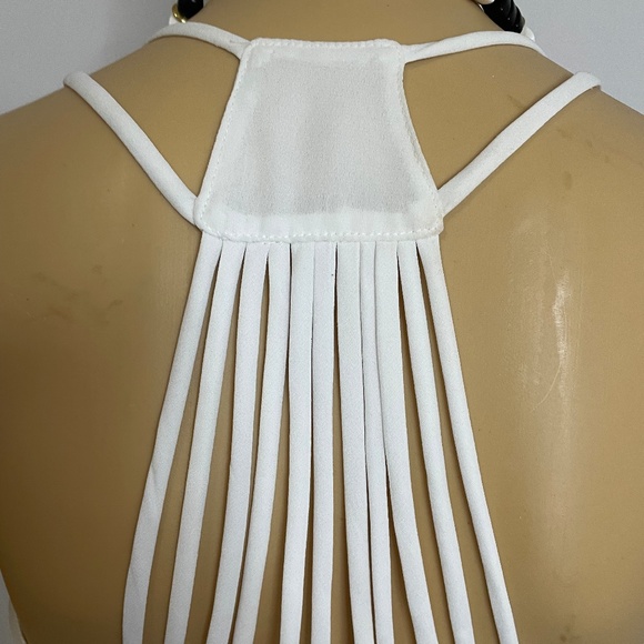 White halter chiffon like top w black white ikat patterned fitted mini skirt! - Picture 11 of 14